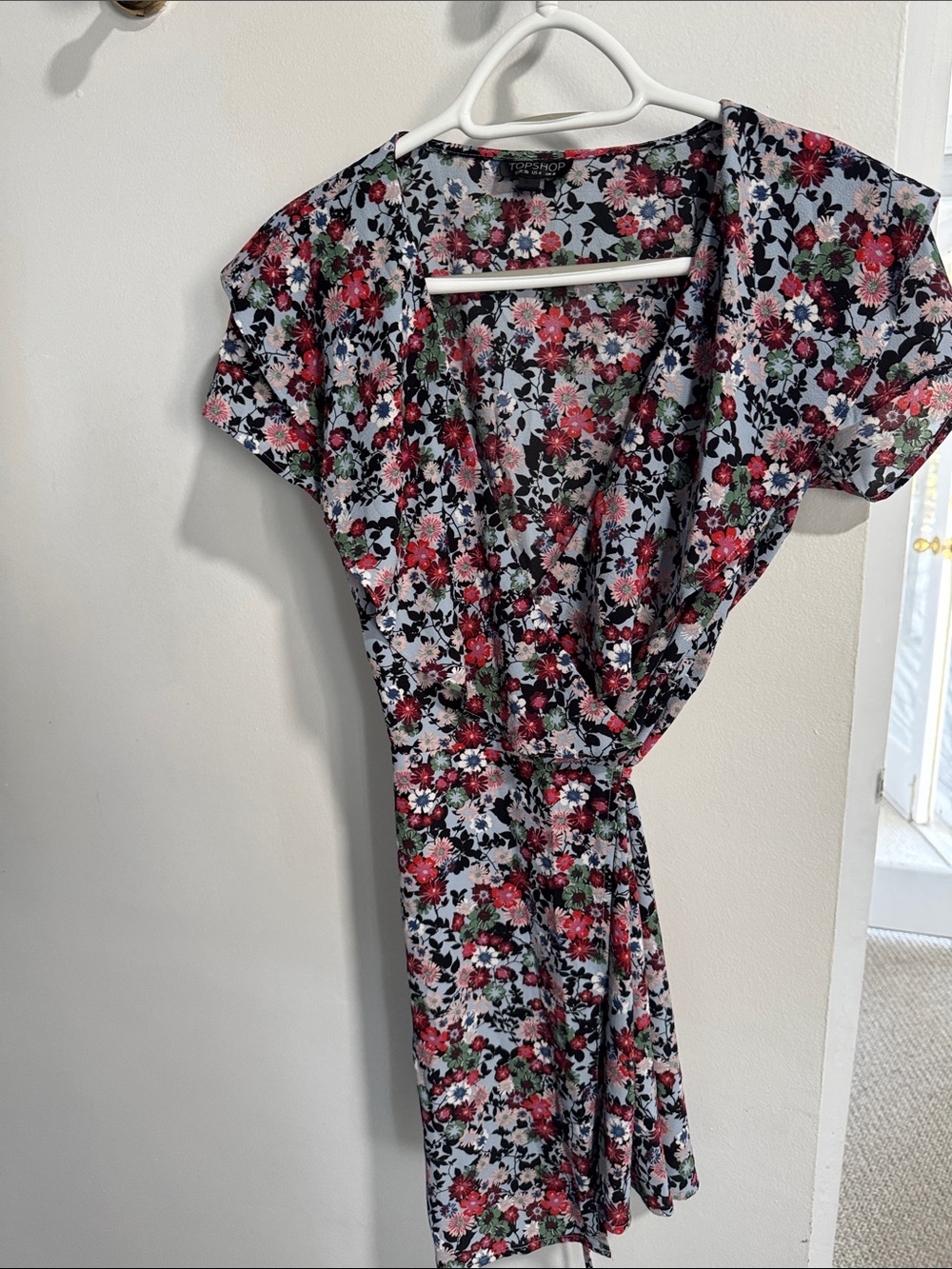 Floral Wrap Dress with Red & Green Bouquet Print Sz 4
